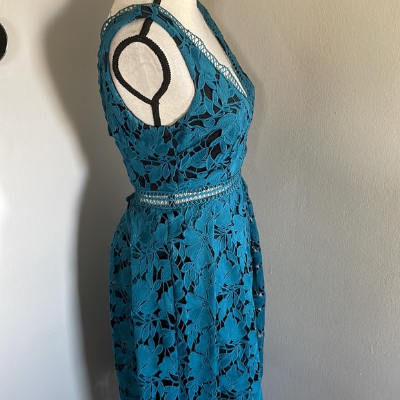 ROMEO + JULIET couture dress - Picture 4 of 10